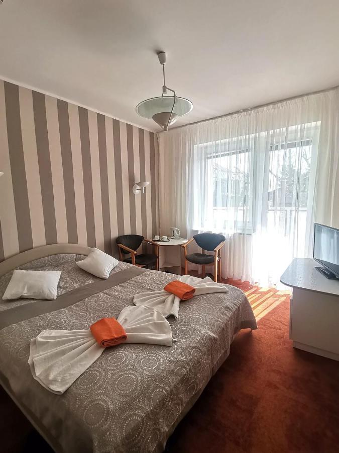 Damroka Bed & Breakfast Леба Екстериор снимка