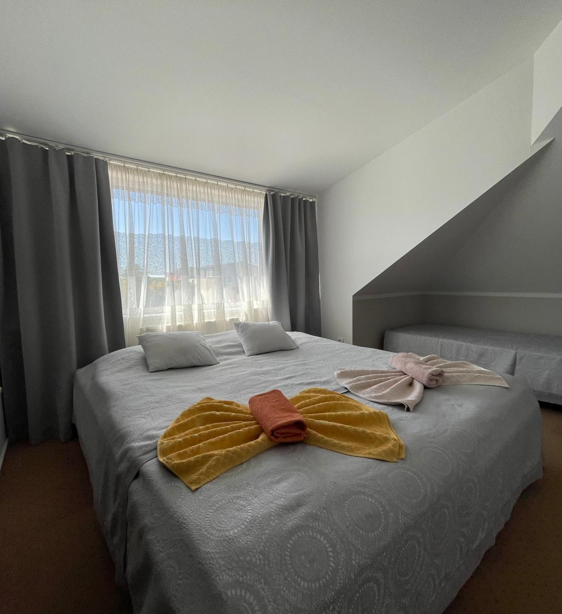 Damroka Bed & Breakfast Леба Екстериор снимка
