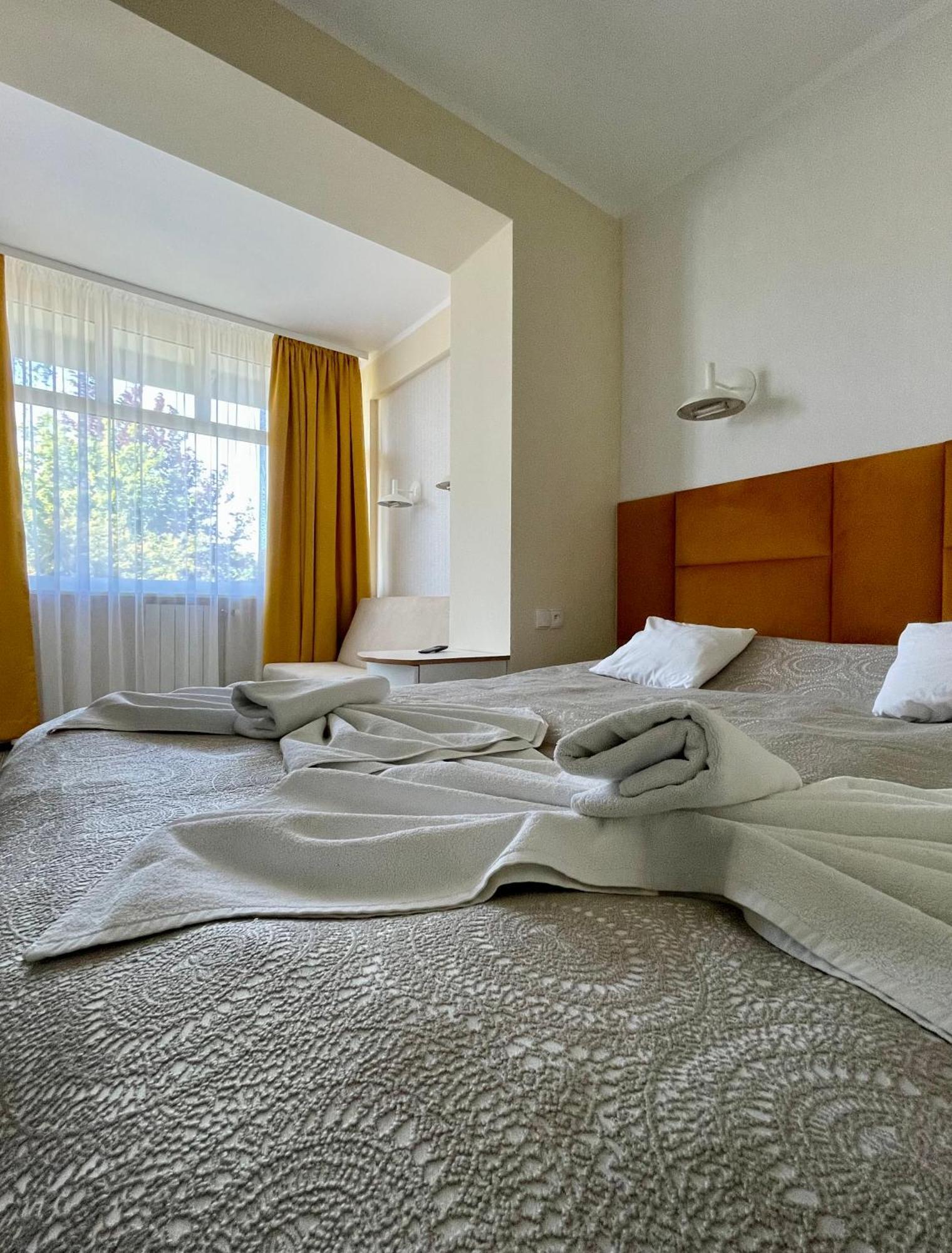 Damroka Bed & Breakfast Леба Екстериор снимка
