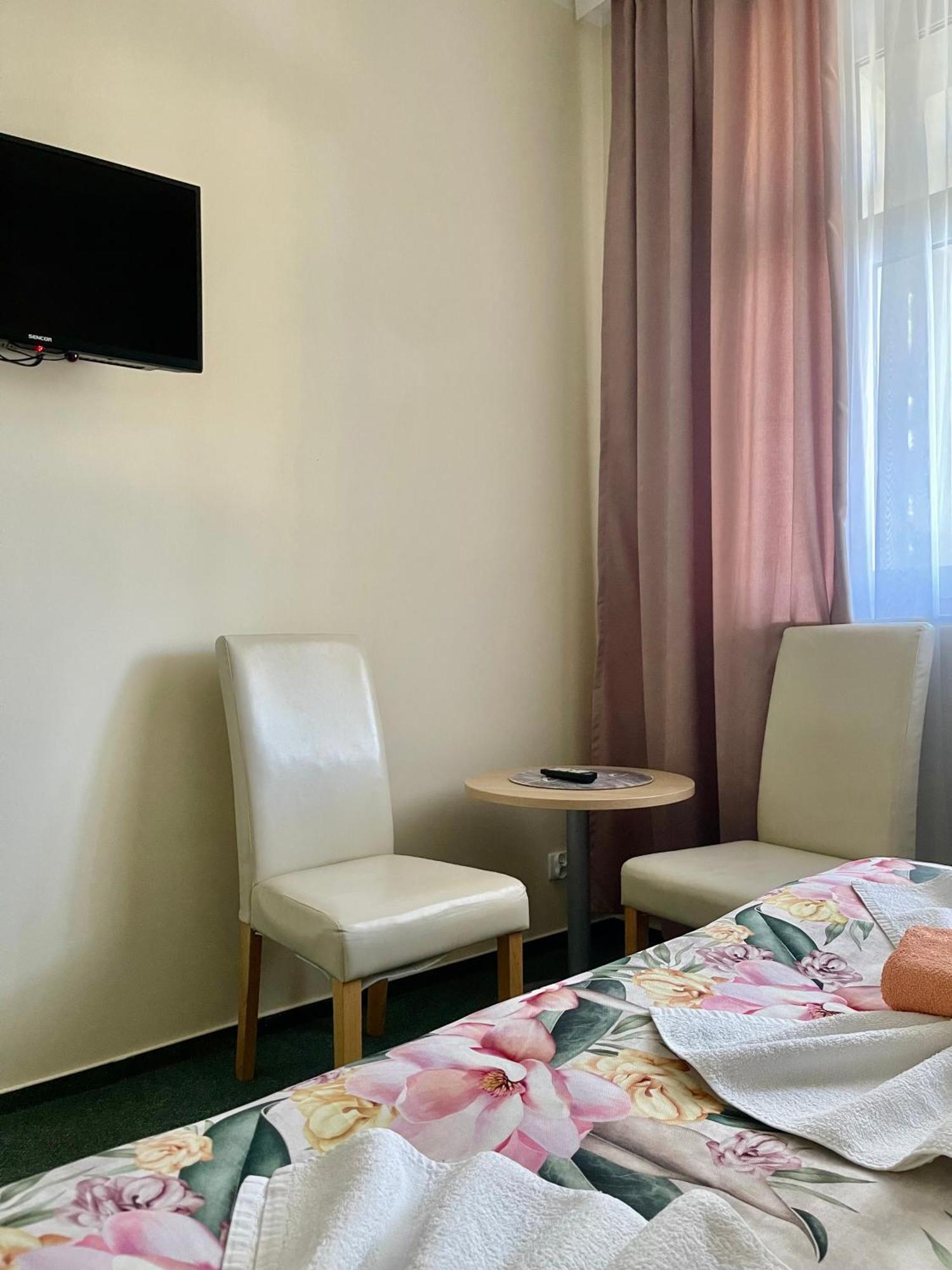 Damroka Bed & Breakfast Леба Екстериор снимка